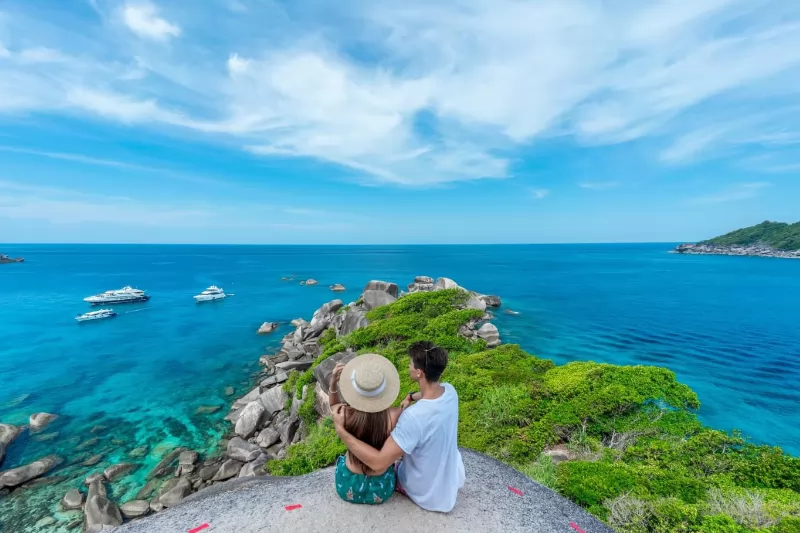 Lazy Similans: Comfort Without Rush /B/